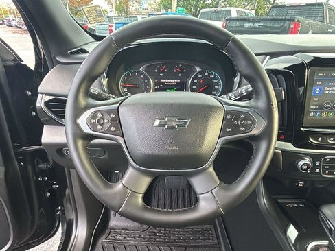 Certified 2024 Chevrolet Traverse RS image 15