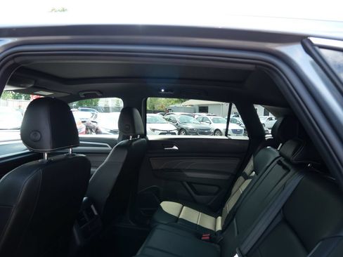 Used 2023 Volkswagen Atlas Cross Sport SEL AWD/4WD image 20