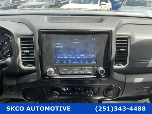 Used 2024 Nissan Frontier SV w/ SV Convenience Package image 16
