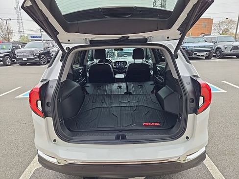 Used 2021 GMC Terrain SLT w/ LPO, Floor Liner Package AWD/4WD image 54