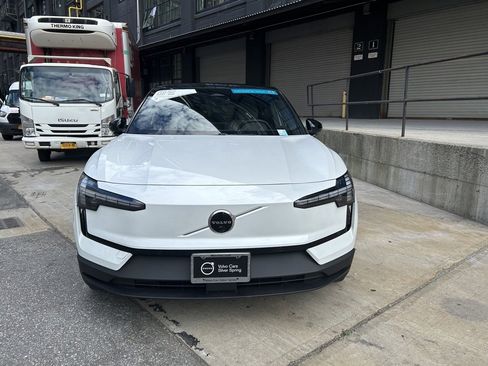 Certified 2025 Volvo EX30 Ultra image 1