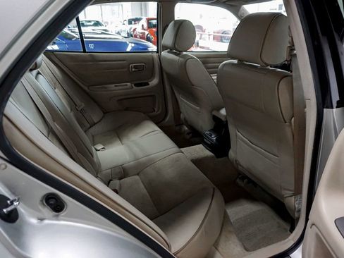 Used 2002 Lexus IS 300 image 39