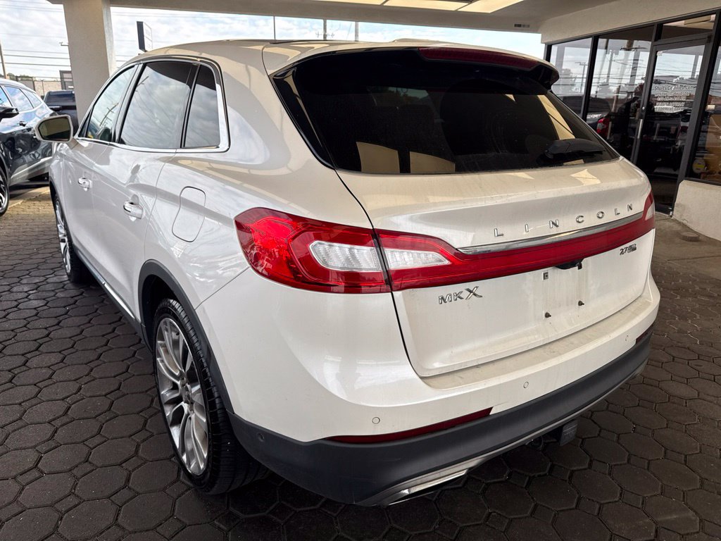 Used 2016 Lincoln MKX Reserve w/ Luxury Package AWD/4WD image 7