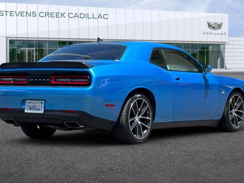 Used 2015 Dodge Challenger R/T Scat Pack RWD image 3