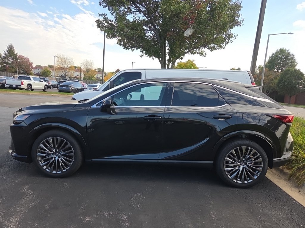 Used 2025 Lexus RX 350 AWD w/ Convenience Package image 10