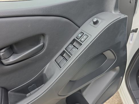 New 2026 Nissan Frontier SV AWD/4WD image 17