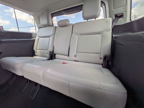 Used 2025 Ford Expedition Platinum AWD/4WD image 16