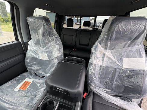 New 2026 Ford F350 Lariat w/ Black Appearance Package image 36