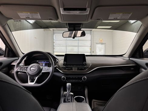 Used 2023 Nissan Altima 2.5 SV image 19