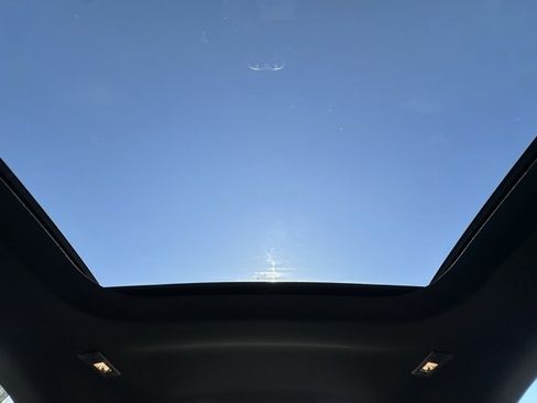 Used 2025 Mercedes-Benz CLA 250 4MATIC image 18