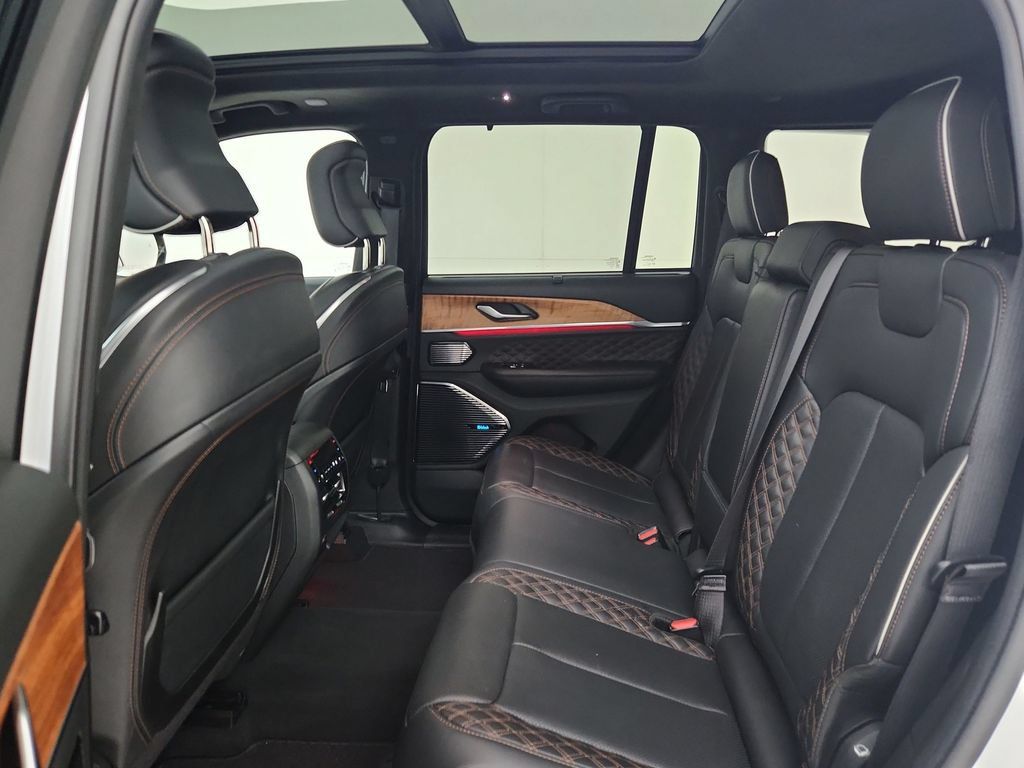 Certified 2023 Jeep Grand Cherokee Summit AWD/4WD image 36