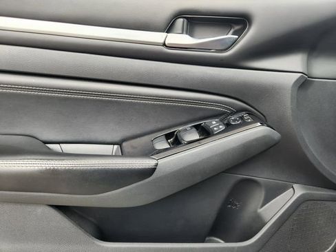 Certified 2023 Nissan Altima 2.5 SV w/ SV Premium Package image 22