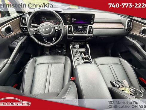 Used 2022 Kia Sorento S w/ Panoramic Sunroof Package AWD/4WD image 10