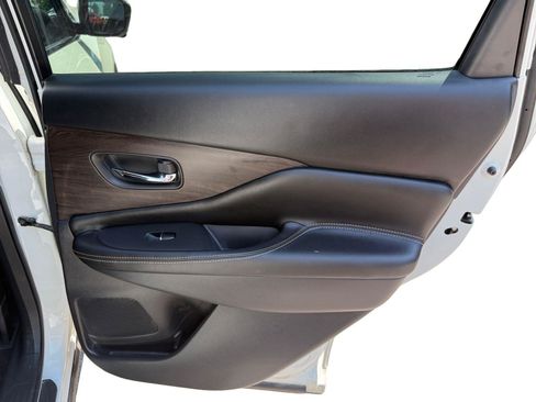 Used 2022 Nissan Murano Platinum AWD/4WD image 26