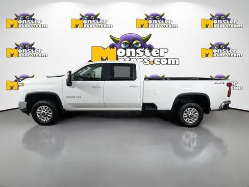 Used 2024 Chevrolet Silverado 2500 LT image 8