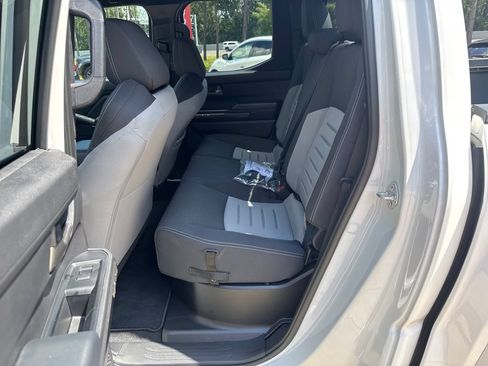 Used 2025 Toyota Tacoma TRD Sport AWD/4WD image 16