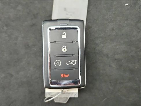 Used 2022 Jeep Grand Cherokee L Laredo w/ Luxury Tech Group I AWD/4WD image 14