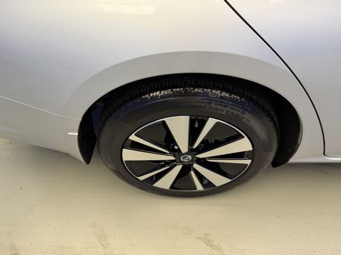 Used 2021 Nissan Altima 2.5 SL AWD/4WD image 8