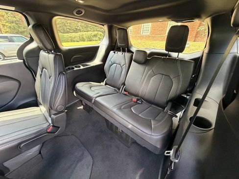 New 2026 Chrysler Pacifica Select w/ S Appearance Package FWD image 13