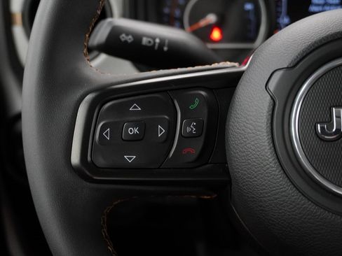 Certified 2024 Jeep Gladiator Sport image 33