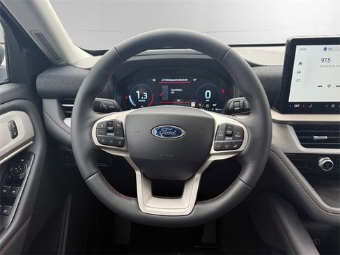 New 2026 Ford Explorer Active image 12