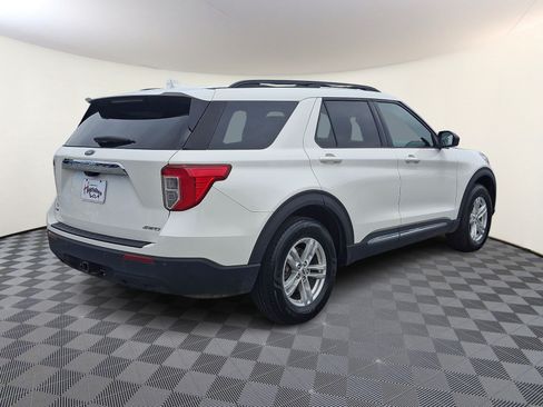 Used 2022 Ford Explorer XLT w/ Class IV Trailer Tow Package AWD/4WD image 6