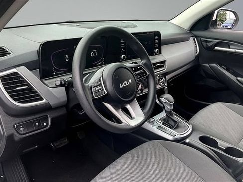 Certified 2024 Kia Seltos LX AWD/4WD image 17
