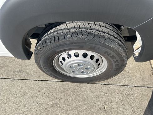 New 2024 RAM ProMaster 2500 w/ Convenience Group image 33