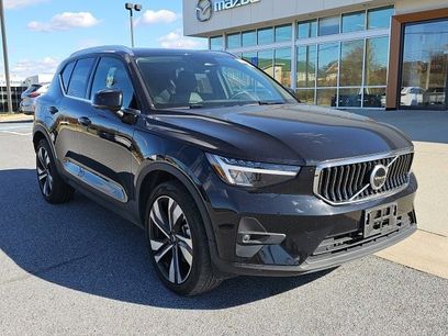 Used 2025 Volvo XC40 B5 Plus