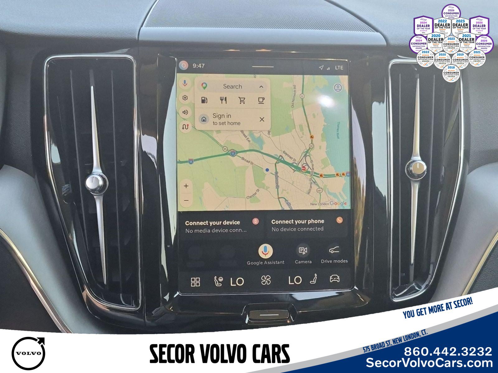 Used 2024 Volvo XC60 B5 Core w/ Protection Package Premier AWD/4WD image 13
