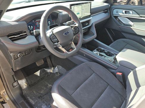 New 2026 Ford Explorer ST w/ Sun And Sound Package image 7