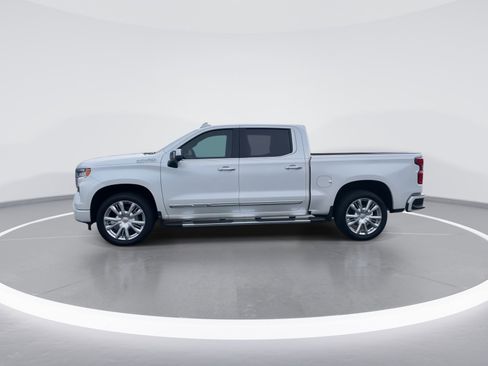 Used 2024 Chevrolet Silverado 1500 High Country w/ High Country Premium Package image 8