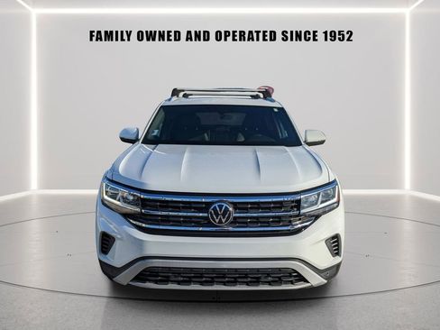 Certified 2023 Volkswagen Atlas Cross Sport SE w/ Panoramic Sunroof Package image 5
