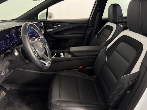 Used 2024 Chevrolet Blazer EV LT AWD/4WD image 13