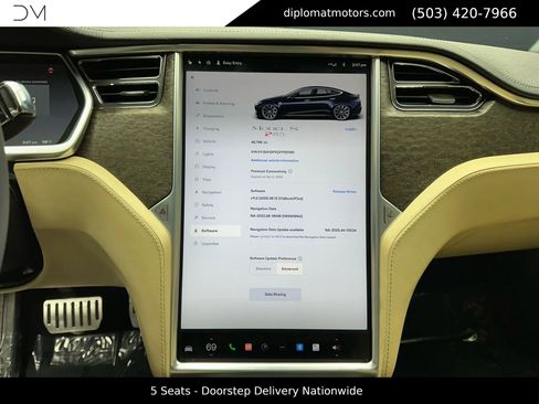 Used 2013 Tesla Model S Performance RWD image 34