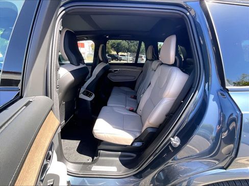 New 2026 Volvo XC90 T8 Ultra w/ Protection Package AWD/4WD image 12