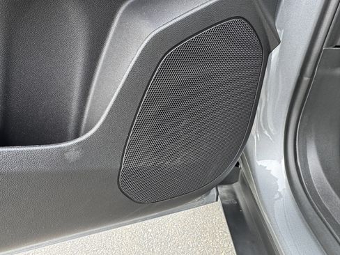 Used 2025 Chevrolet Trax LT image 12