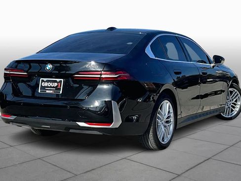 Used 2025 BMW 530i image 12