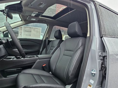 New 2026 Nissan Rogue SV image 18