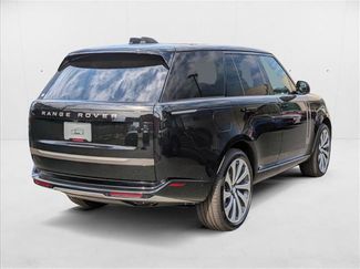 New 2025 Land Rover Range Rover SE video 2