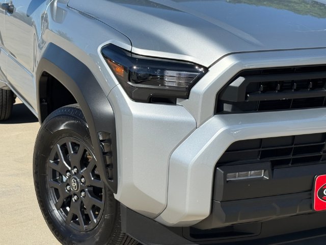 Used 2026 Toyota 4Runner SR5 AWD/4WD image 5