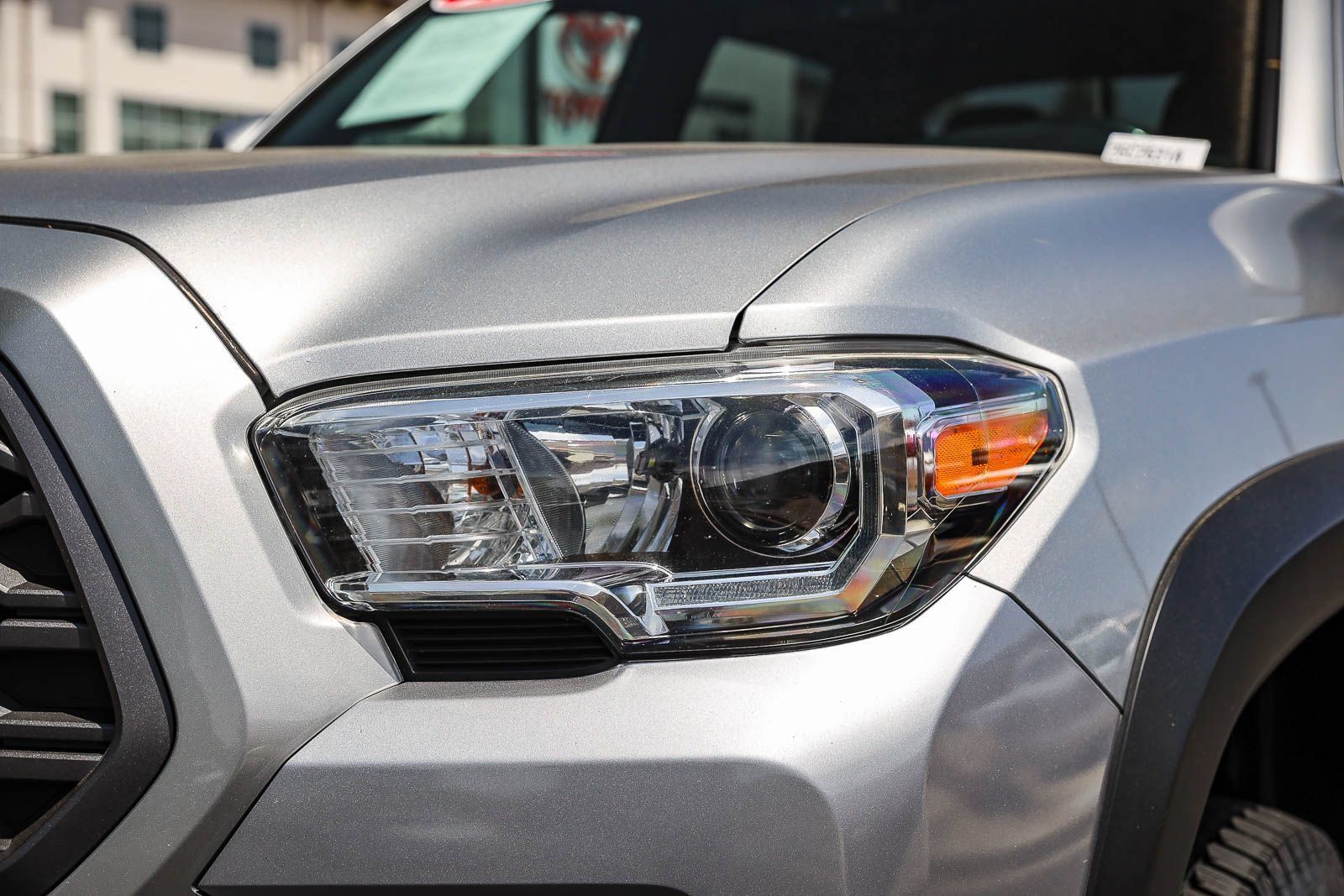 Used 2021 Toyota Tacoma TRD Off-Road w/ Technology Package AWD/4WD image 11