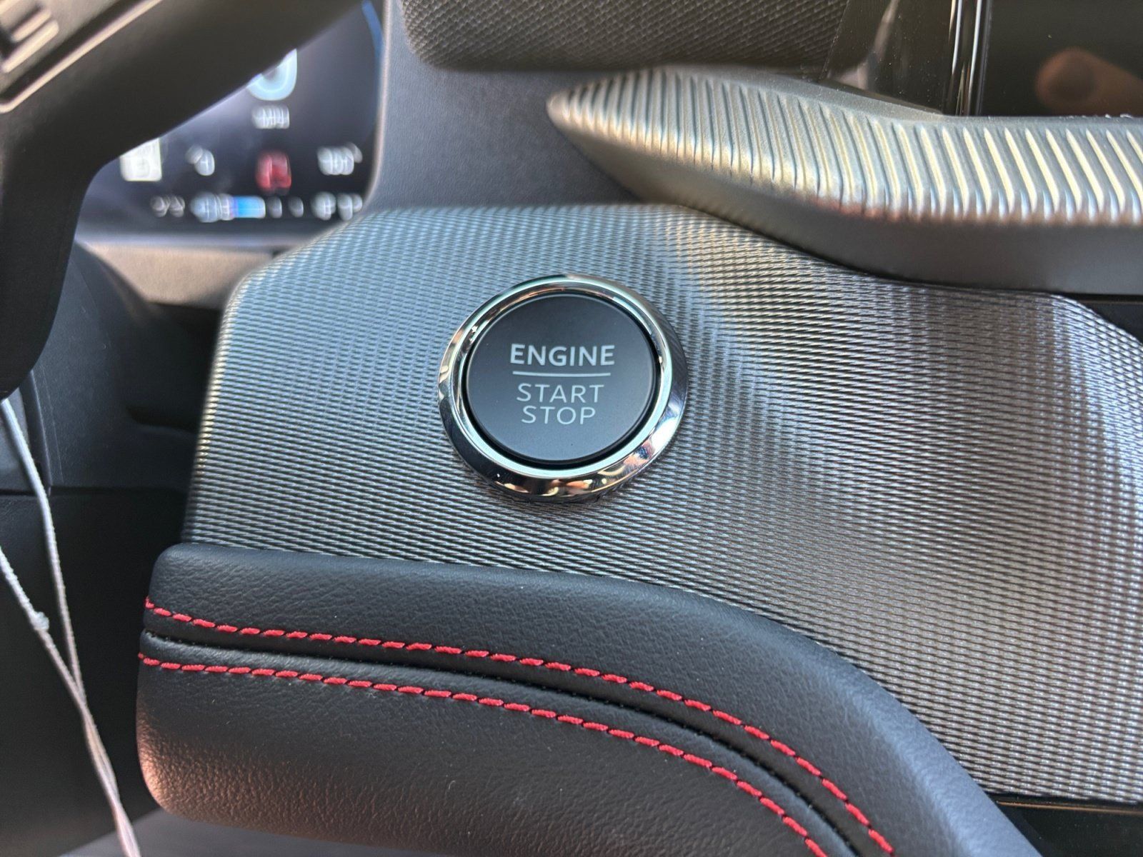 New 2025 Ford Explorer ST-Line w/ Premium Package RWD image 30