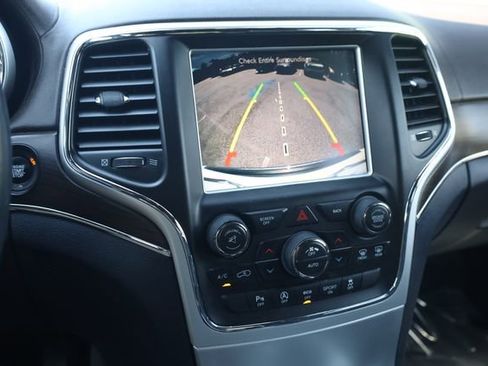 Used 2016 Jeep Grand Cherokee Overland AWD/4WD image 17
