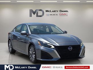 Used 2023 Nissan Altima 2.5 SV w/ SV Premium Package FWD video 1