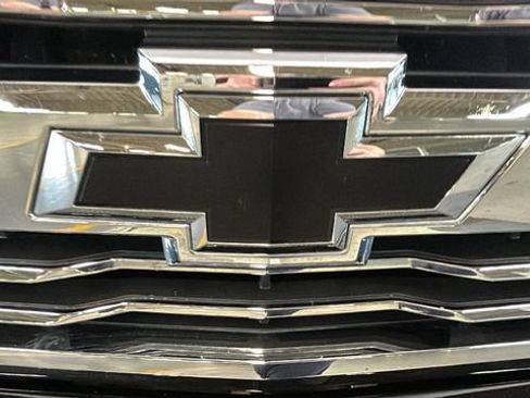 Used 2017 Chevrolet Silverado 3500 High Country w/ Duramax Plus Package AWD/4WD image 8