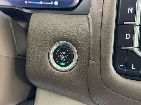 Used 2022 GMC Yukon Denali image 37