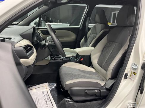 Used 2026 Subaru Forester AWD/4WD image 13
