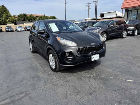 Used 2018 Kia Sportage LX AWD/4WD image 8