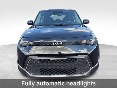 Used 2023 Kia Soul LX w/ Option Group 015 FWD image 11